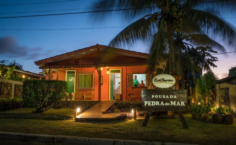 Ecocharme Pousada Pedra Do Mar Фернанду-де-Нороння Екстер'єр фото